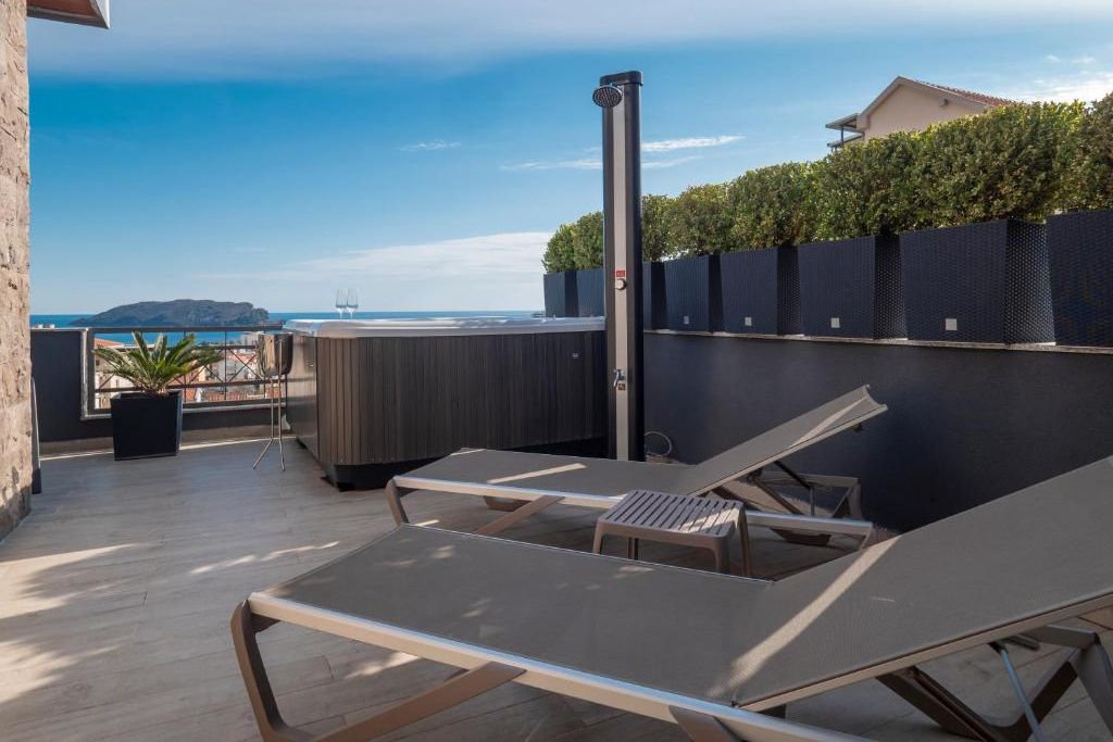 Apartment with Sea View